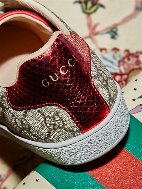 fake 40 dollar gucci shoes|how to find gucci shoes.